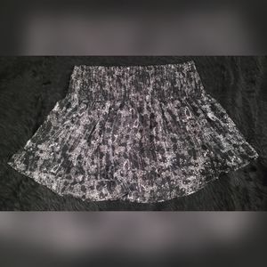 Express Skort/Skirt/Shorts Large